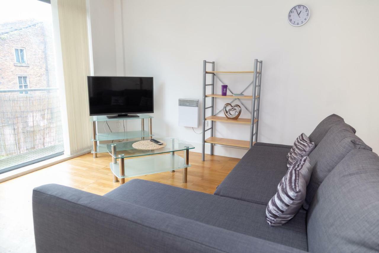 Serviced Apartment In Liverpool City Centre - Free Parking - Balcony - By Happy Days المظهر الخارجي الصورة